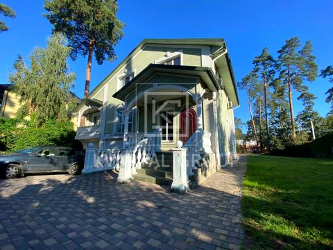 будинок за адресою Мрії вул.