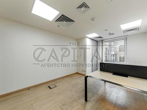 коммерческая по адресу Владимирская ул., 1