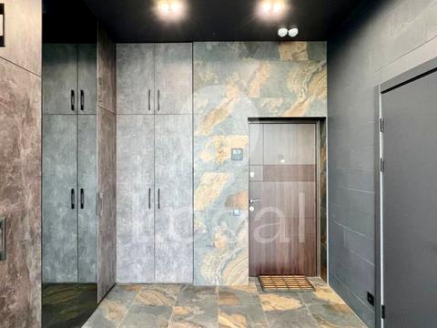 комерційна за адресою Дніпровська набережна вул., 14