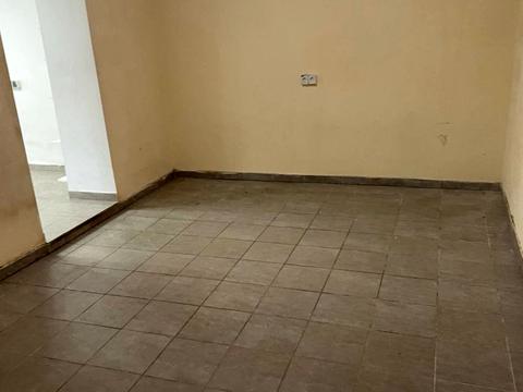 комерційна за адресою Квітова вул., 26