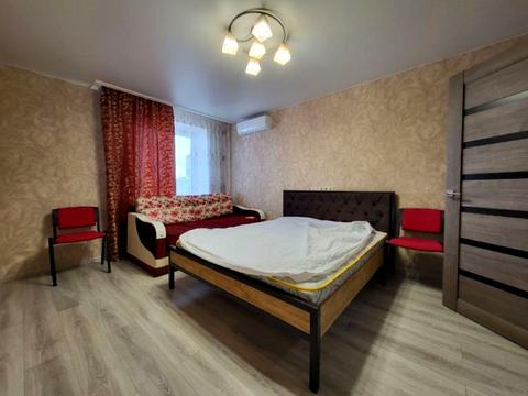 квартира за адресою Героїв України вул., 4