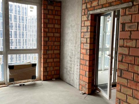 комерційна за адресою Зарічна вул., 6