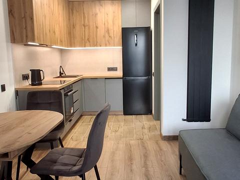 квартира за адресою Залізнична вул., 9Б