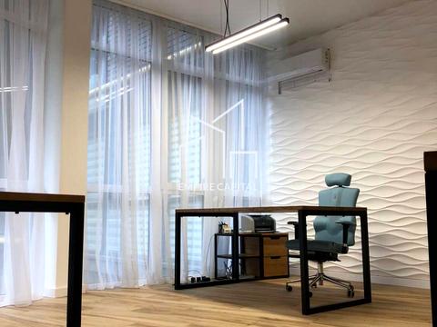 коммерческая по адресу Черновола просп. (700-летия Львова), 16в