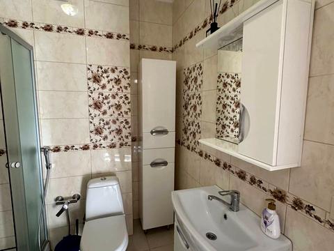 квартира за адресою Залізнична вул., 11