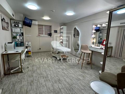 комерційна за адресою Західна вул., 2