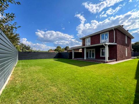 будинок за адресою вул. Ганни Ярославни