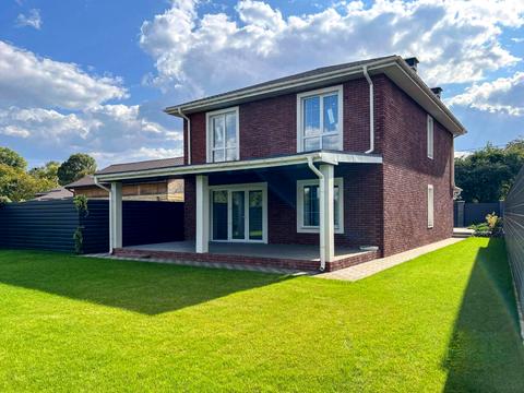 будинок за адресою вул. Ганни Ярославни