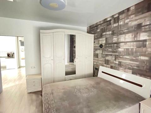 квартира за адресою Полковника Гуляєва просп. (Маршала Жукова), 111