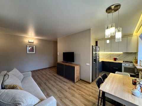 квартира за адресою Михайла Бойчука вул. (Кіквідзе), 6