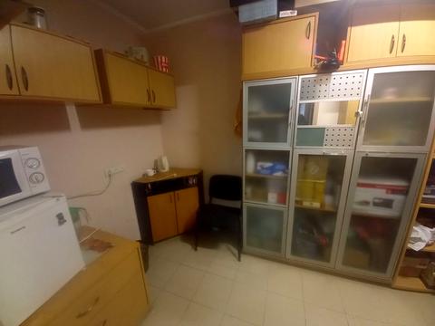 комерційна за адресою Петра Калнишевського просп. (Косіора), 47