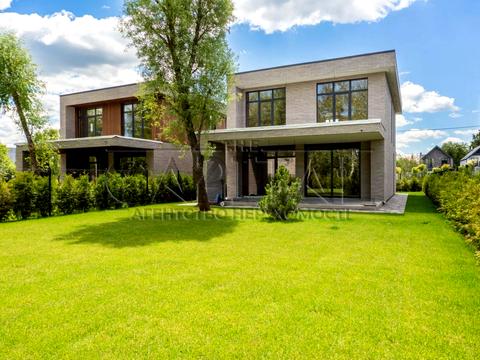 будинок за адресою вул. Ганни Ярославни