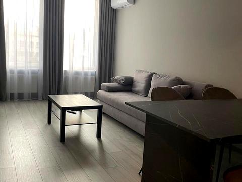 квартира за адресою Князя Романа Мстиславича вул. (Генерала Жмаченка), 22