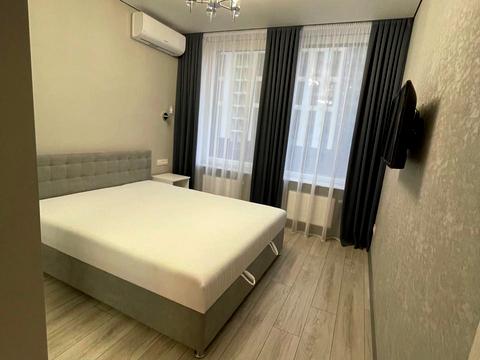 квартира за адресою Князя Романа Мстиславича вул. (Генерала Жмаченка), 22