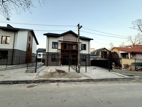 будинок за адресою Академіка Ромоданова вул. (Льва Толстого)