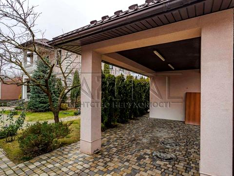 будинок за адресою Любомирська вул.