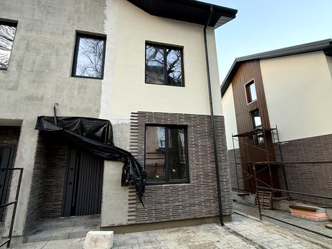 будинок за адресою Академіка Ромоданова вул. (Льва Толстого)