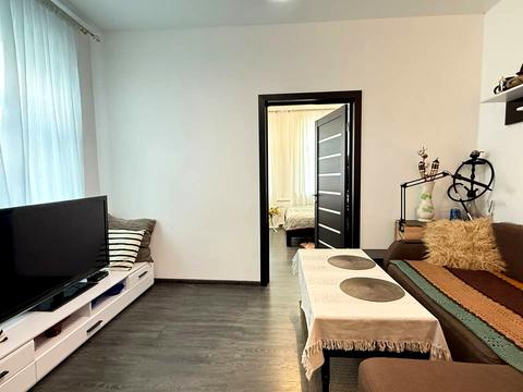 дом по адресу Парижской Коммуны ул., 11