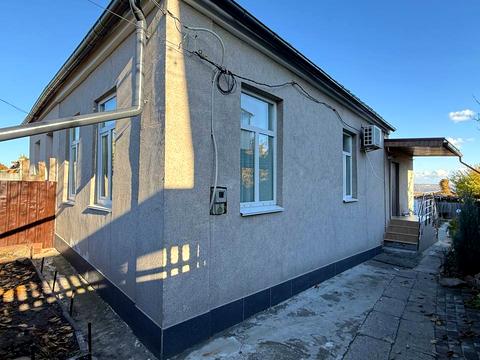 дом по адресу Парижской Коммуны ул., 11