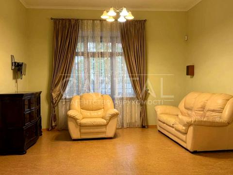 будинок за адресою с. Козин, Дачна вул.