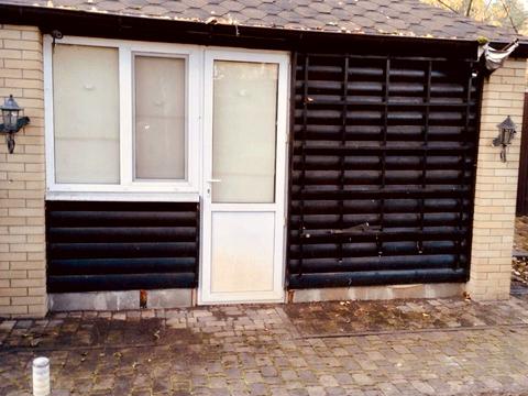 будинок за адресою Набережна вул.