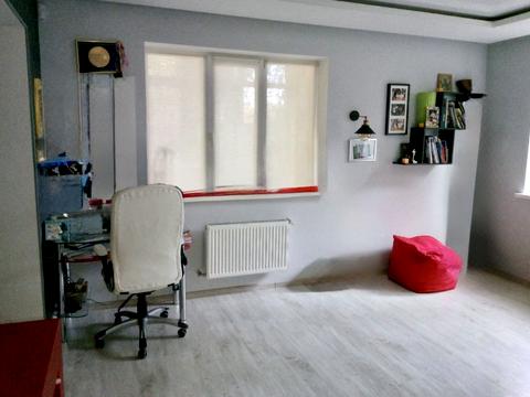 будинок за адресою Набережна вул.