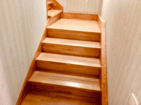 будинок за адресою Набережна вул.