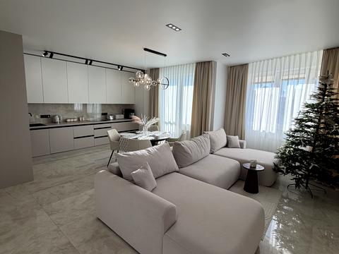 квартира за адресою Новояворівськ, Михайла Вербицького вул., 12