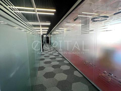 комерційна за адресою Київ, Лаврська вул. (Січневого Повстання), 3