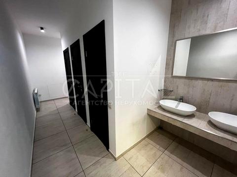 комерційна за адресою Київ, Лаврська вул. (Січневого Повстання), 3