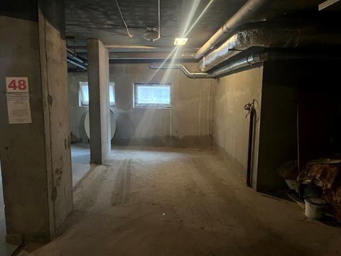 паркоместо по адресу Семьи Барвинских ул., 2