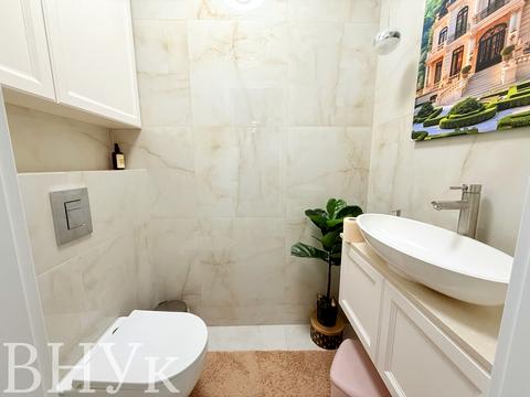 квартира за адресою Коперника вул., 83