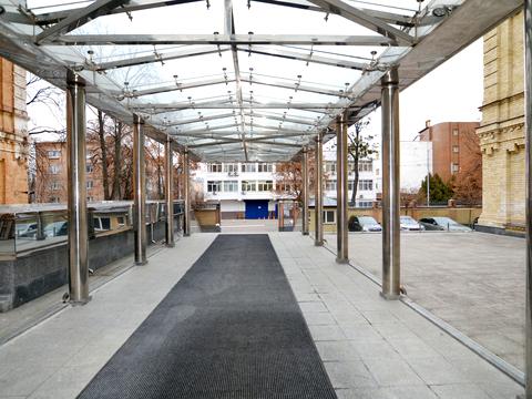 комерційна за адресою Митрофана Довнар-Запольського вул., 7А