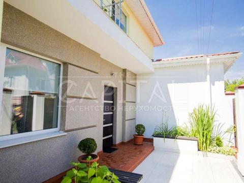 дом по адресу вул. Виноградна