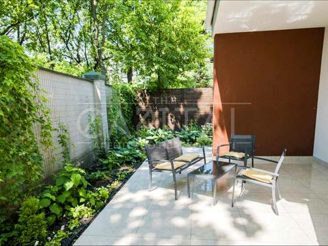 дом по адресу вул. Виноградна