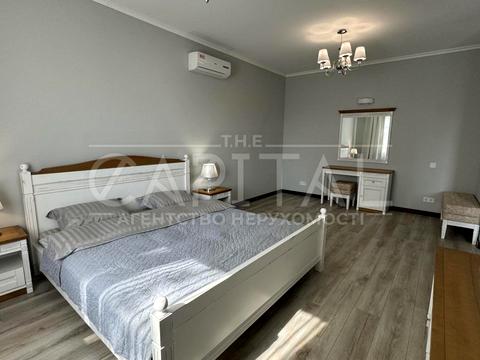 дом по адресу вул. Виноградна