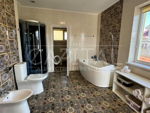 дом по адресу вул. Виноградна