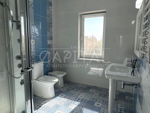 дом по адресу вул. Виноградна