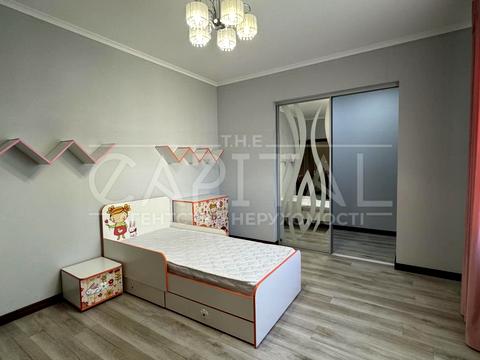 дом по адресу вул. Виноградна