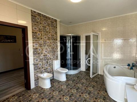 дом по адресу вул. Виноградна