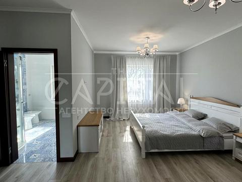 дом по адресу вул. Виноградна