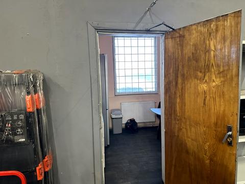 коммерческая по адресу Городоцкая ул., 300