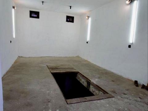 паркомісце за адресою Конюшинна вул., 5