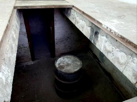 паркомісце за адресою Конюшинна вул., 5