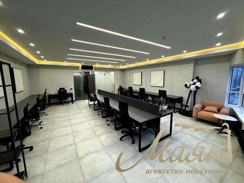 комерційна за адресою Кловський узвіз (Кловський), 7a