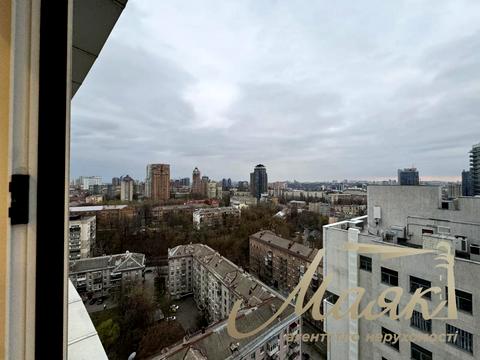 комерційна за адресою Кловський узвіз (Кловський), 7a