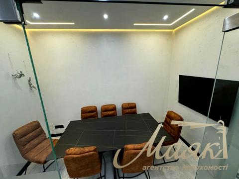 комерційна за адресою Кловський узвіз (Кловський), 7a