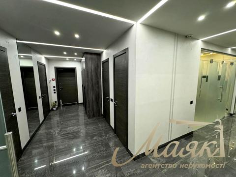 комерційна за адресою Кловський узвіз (Кловський), 7a