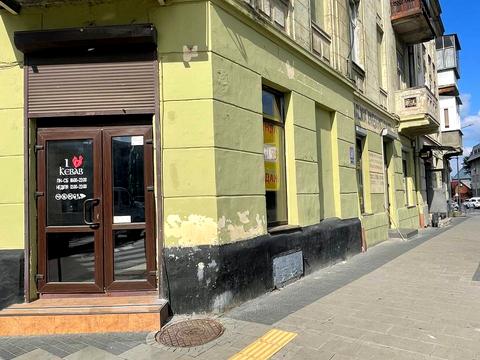 комерційна за адресою Волинська вул., 1