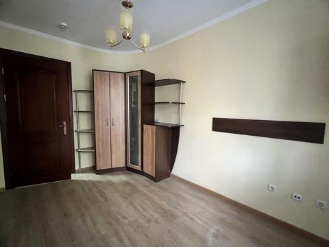 комерційна за адресою Генерала М. Тарнавського вул., 23